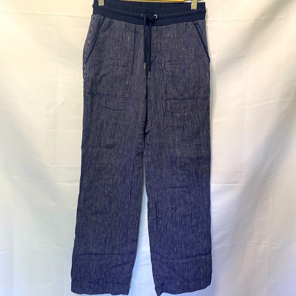Athleta Blue & white stripe linen pant with pocket Size 2